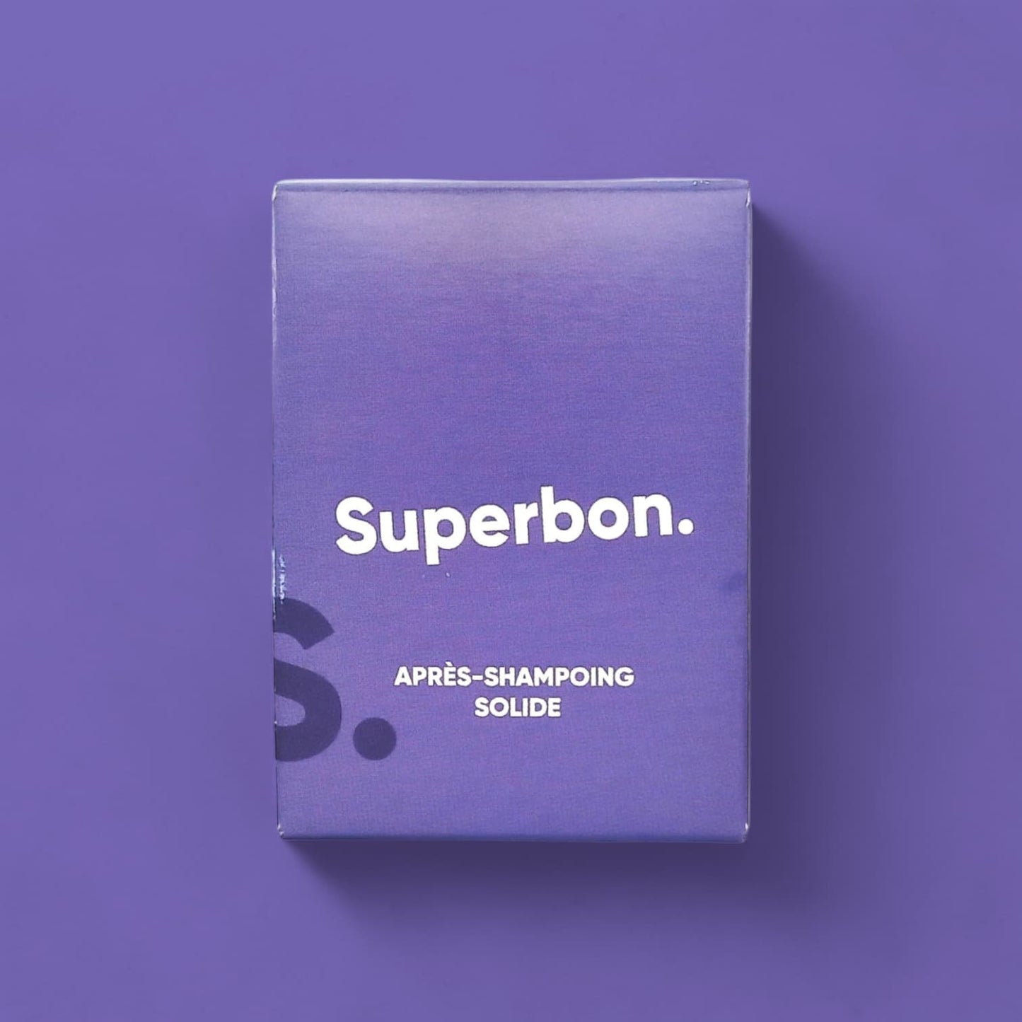 Après-shampoing solide démêlant de la marque Superbon, enrichi en beurre de cacao, beurre de karité et huile d’argan