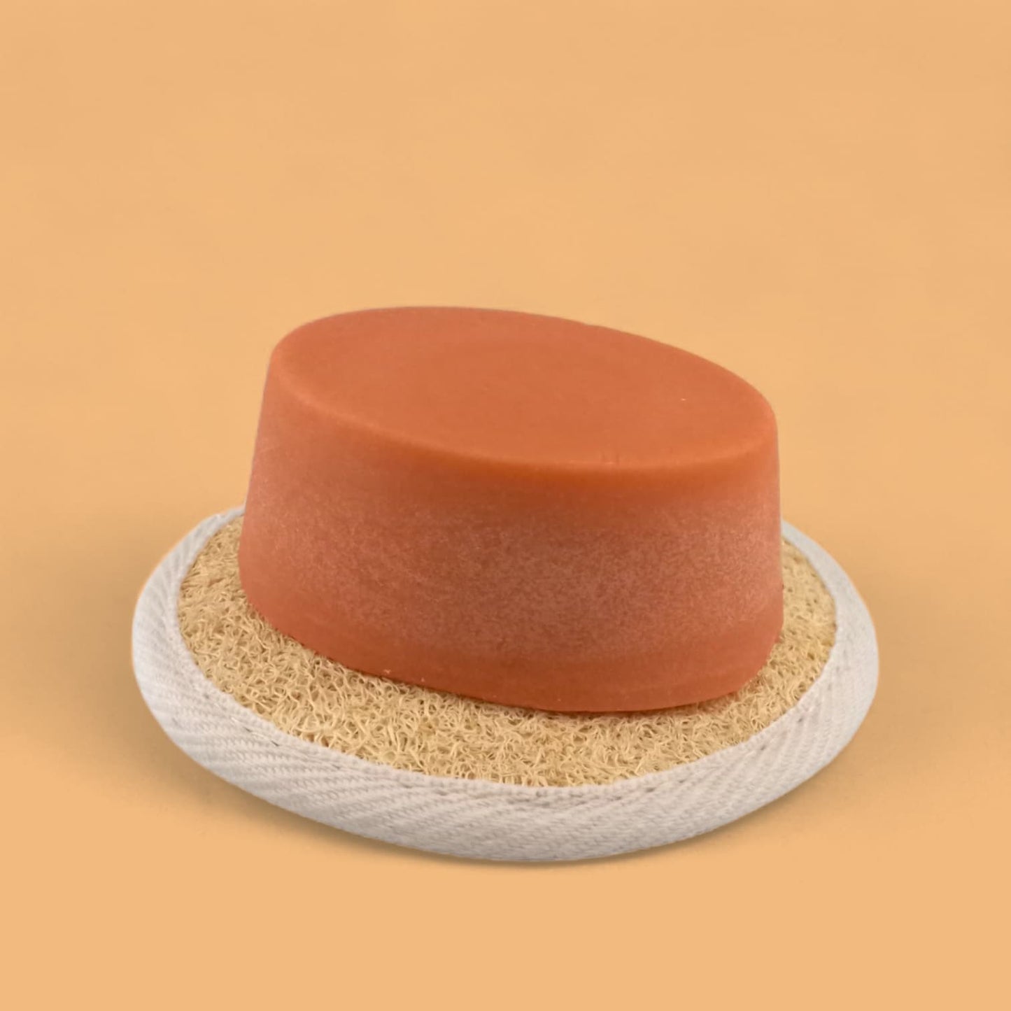 Shampooing solide sans sulfate pour cheveux normaux de la marque Superbon. Ce shampooing solide nettoie, nourrit et protège vos cheveux tout en facilitant leur démêlage