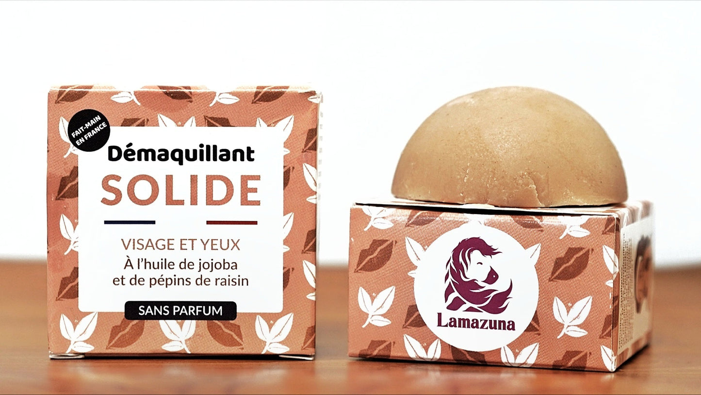 Démaquillant solide visage et yeux Lamazuna, certifié Bio, enrichi en beurre de karité, huile de jojoba et huile de pépins de raisin. Sa composition ultra-douce démaquille, nourrit et apaise la peau